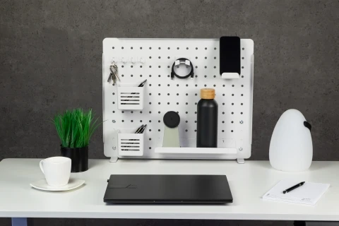 LVNSYSTEM.HU | Elektromosan állítható asztalok | Irodai székek | Számítástechnikai kiegészítők